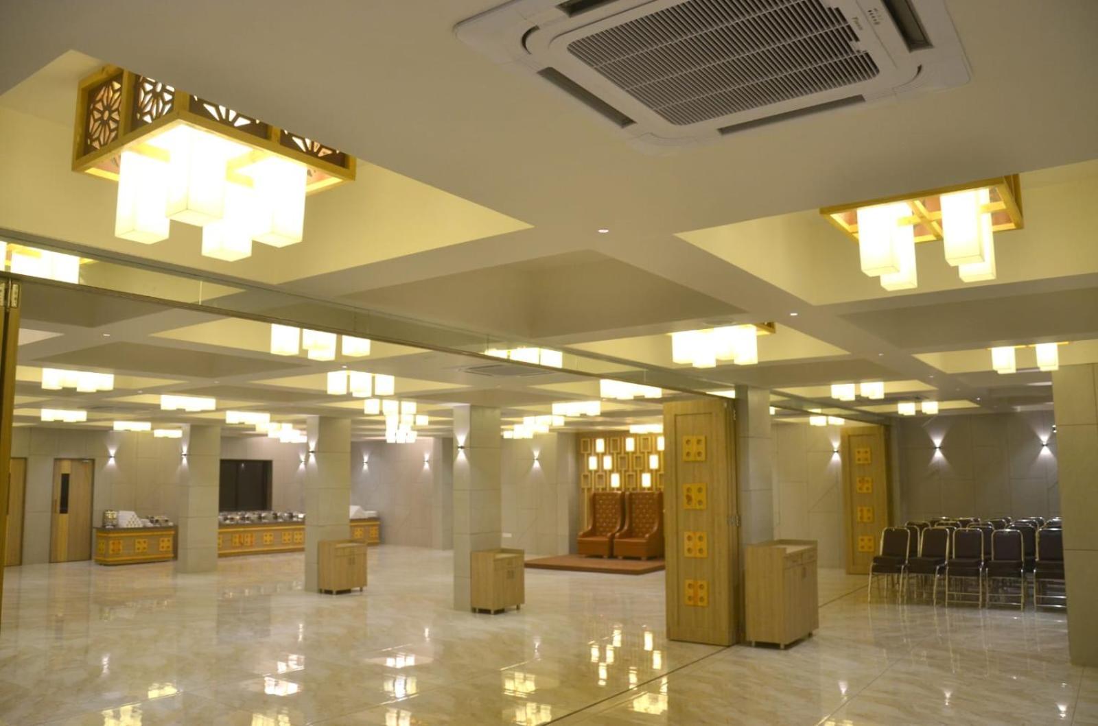 Hotel Sahyog Padra  ภายนอก รูปภาพ